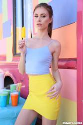 Anya Olsen Smoothies For Sale - 74x o6xotii4qs