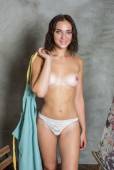 Solo Artist with Oxana Chic 26xnpaoddr