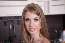 Eva Gold Sweet - x134 - 5000px h6xp6kkonr
