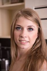 Eva Gold Sweet - x134 - 5000px w6xp6m0qlf