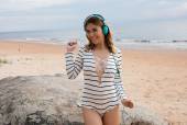 Beach Jams with Dominika Jule i6xpe7rwv7