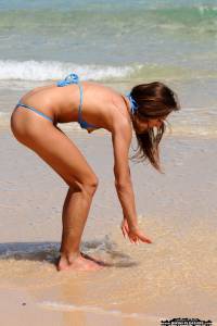 Adriana, Dominika public beach flashing [x140] s6xqbw8rnf