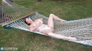 Big Tits Paradise b6xpx8w0wi