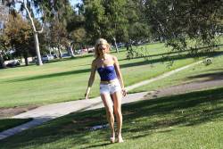 Charlee Monroe Guy Strolls Down The Park And Fines Beautiful Blond Slut - 224x l6xq7ri7lp