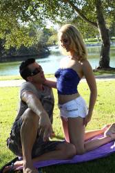 Charlee Monroe Guy Strolls Down The Park And Fines Beautiful Blond Slut - 224x 76xq7sdazm