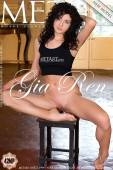 Presenting Gia Ren with Gia Ren 56xr93jzgs