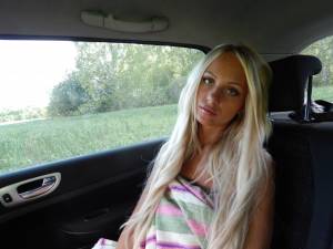 Amateur Russian Blonde Going Outdoors x49-k6xue2ej0p.jpg
