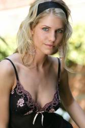 Iveta B Villa 16xw7n0bgt