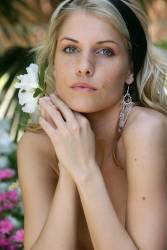 Iveta B Villa s6xw7ok770