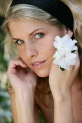 Iveta B Villa k6xw7oo2g6