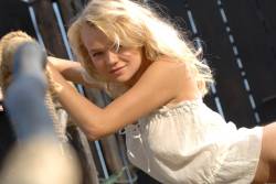 Lara C Sweetness 06xw8llw7t