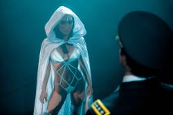  Tia Cyrus They Came In Peace Scene 2  - 104x w6xv8j3ccu