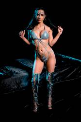  Tia Cyrus They Came In Peace Scene 2  - 104x r6xv894lzi