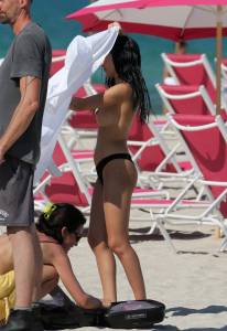 Giulia De Lellis â€“ Topless Bikini Photoshoot on the Beach in Miami-y6xvfkf3xk.jpg