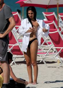 Giulia De Lellis â€“ Topless Bikini Photoshoot on the Beach in Miami-b6xvfk7d7a.jpg