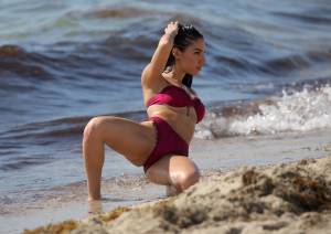 Giulia De Lellis â€“ Topless Bikini Photoshoot on the Beach in Miami-y6xvflc3f7.jpg