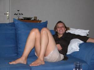 Ex Girlfriend loves Getting it on the couch! x50 76xvo1kuv6
