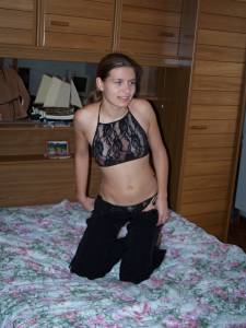 Elodie - French girl 2 x139 r6xvmfanjb