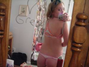 Cute girl loves greg - self pics blonde salope x71 u6xvliax0n