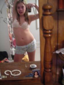 Cute girl loves greg - self pics blonde salope x71 b6xvli20xq