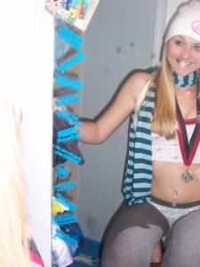 Selfshot and posing for amazing young Blonde x169 k6xxbkrg4a