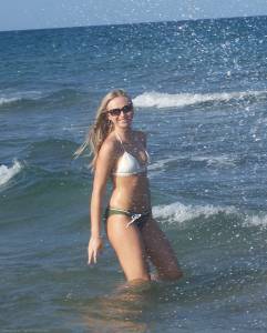 Selfshot and posing for amazing young Blonde x169 d6xxb9dh2y
