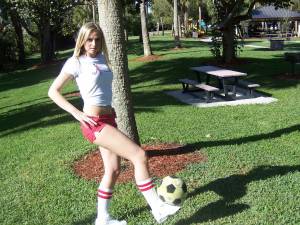 Selfshot and posing for amazing young Blonde x169 d6xxb8dwdh