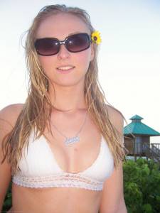 Selfshot and posing for amazing young Blonde x169 z6xxb9mffu