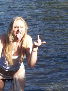 Selfshot and posing for amazing young Blonde x169 t6xxb7pj6l