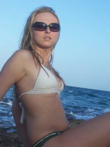 Selfshot and posing for amazing young Blonde x169 r6xxb98cg7