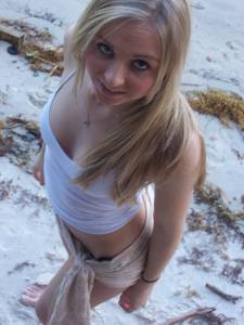 Selfshot and posing for amazing young Blonde x169 26xxb7rhri