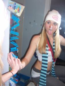 Selfshot and posing for amazing young Blonde x169 u6xxb7d7af