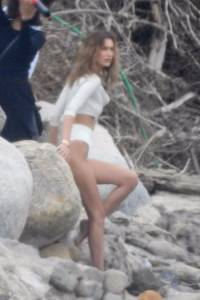 Bella Hadid â€“ Topless Photoshoot Candids in Malibu-v7aapqelrd.jpg