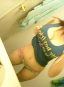 Selfshot for young big Boobs x 151 y7aardl77i