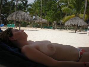 Sexy Vacation [x64] 27adf2rmdb