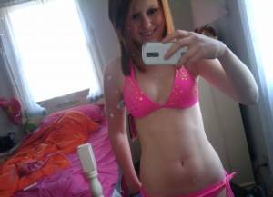Tina shows off her bedroom [x67] x7acq230yk
