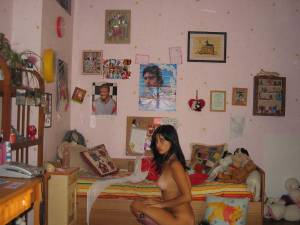 Amateur 18 Year Old Teen In Bed x7ad2v8evy