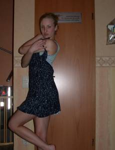 Renee a cute blonde x48 77ad6r866r