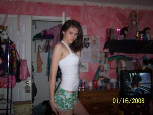 Messy Room of a horny teen girl x27-67ad7175or.jpg