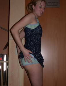 Renee a cute blonde x48 m7ad6r757v