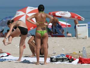 Beach Voyeur & Topless (45 Pics)-v7ae4qvpuh.jpg