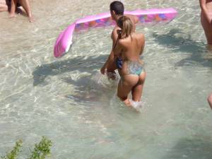 Beach Voyeur - A Girl With A Sexy Tattoo n7ae4r4s7h