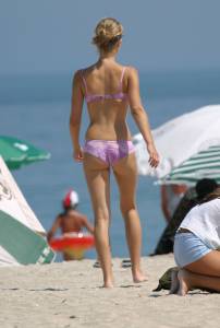 Beach Voyeur & Topless (45 Pics) 07ae4q9d1g