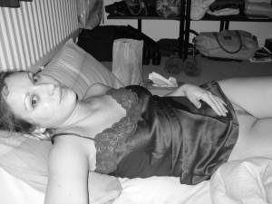 Blonde Wife Vacation x63 y7aej0vdoy