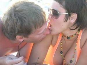 Short hair busty brunette on vacation (x83) k7afgb7rp4