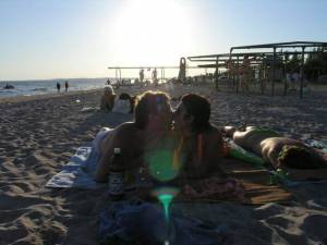 Short hair busty brunette on vacation (x83) a7afgb6u6s