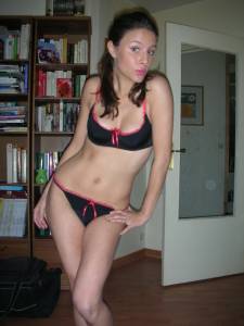 Brunette Doma [x126] b7aemie1zc