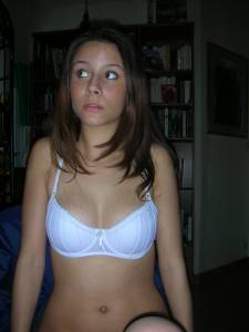 Brunette Doma [x126] p7aemi40ch