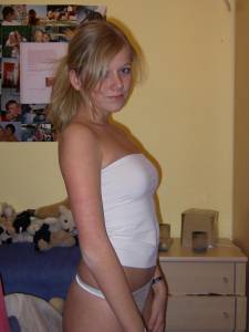Pretty blonde teen with very firm tits nude in her bedroom 27affuhnde