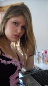 Sweet young girl naked for Boyfriend x 142 k7afgp2uir